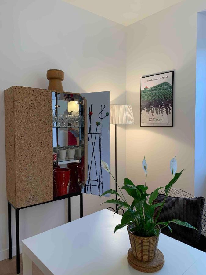 Secret Garden Apartment เอ-แชมเปญ ภายนอก รูปภาพ